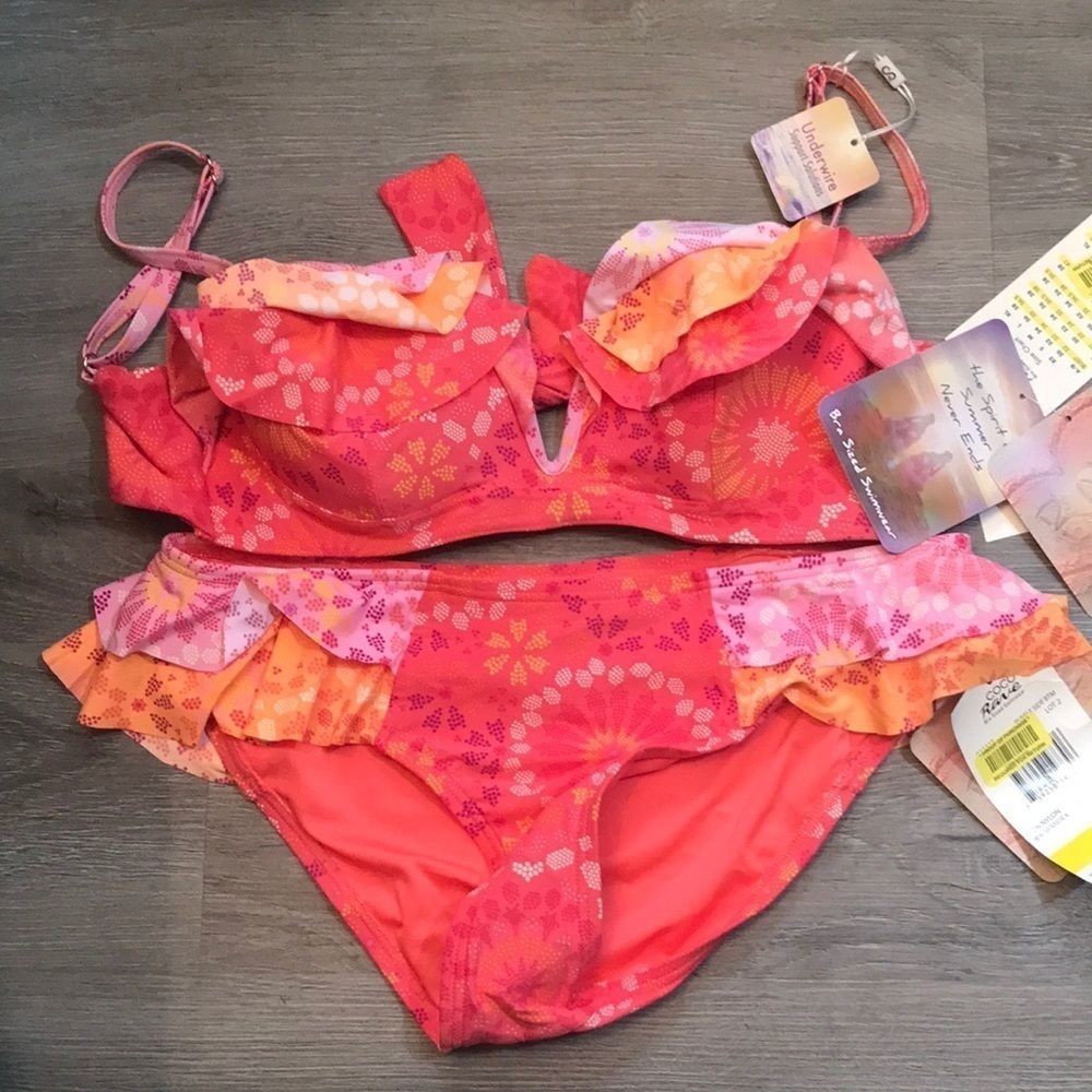 Coral Bikini Top 30-32C/Bottom M
